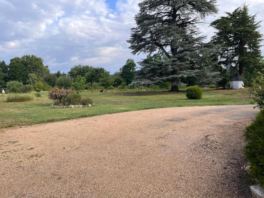 Domaine Clos Et Arbore De 3 Ha Avec Deux Maisons Lamothe-Montravel ภายนอก รูปภาพ