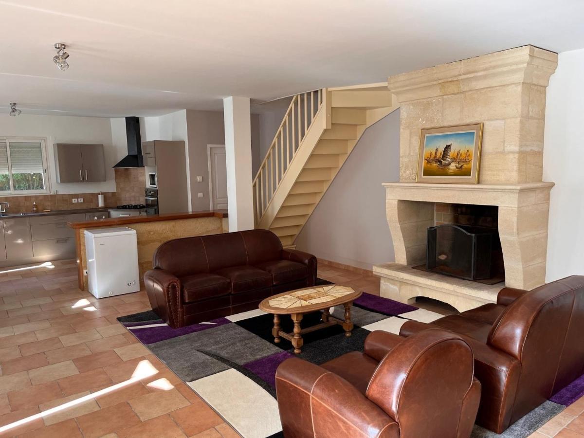 Domaine Clos Et Arbore De 3 Ha Avec Deux Maisons Lamothe-Montravel ภายนอก รูปภาพ